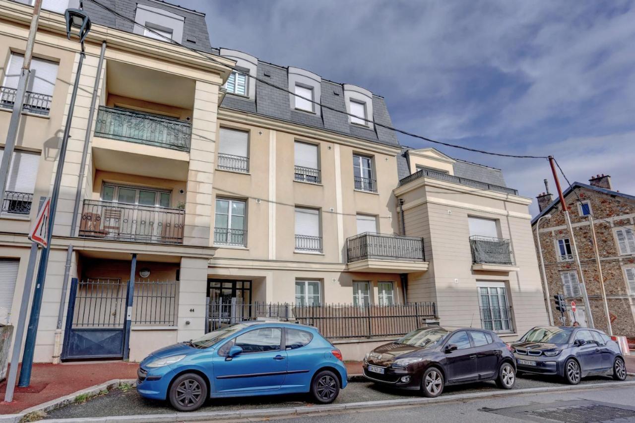 Le Curie - Saint Cyr Appartement Buitenkant foto