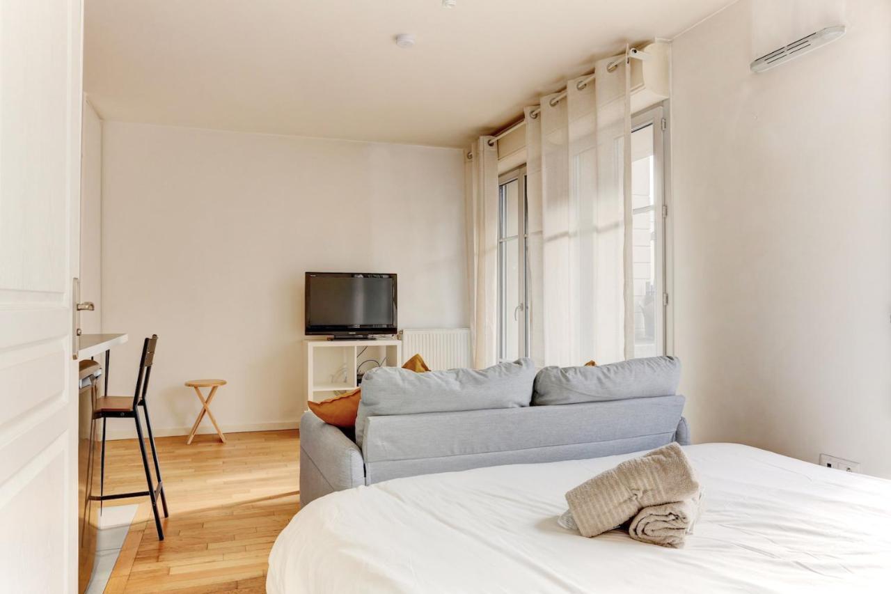 Le Curie - Saint Cyr Appartement Buitenkant foto